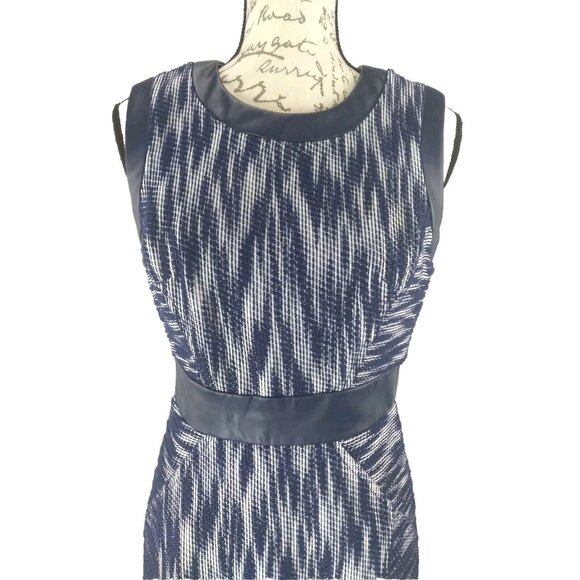 Milly NY USA Women's Dress Blue White Leather Trim Geometric Knit Sheath Size 4 - Picture 11 of 16